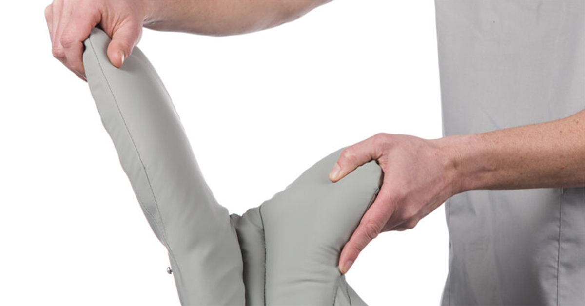 KYRA Stirrups Boots & Padding